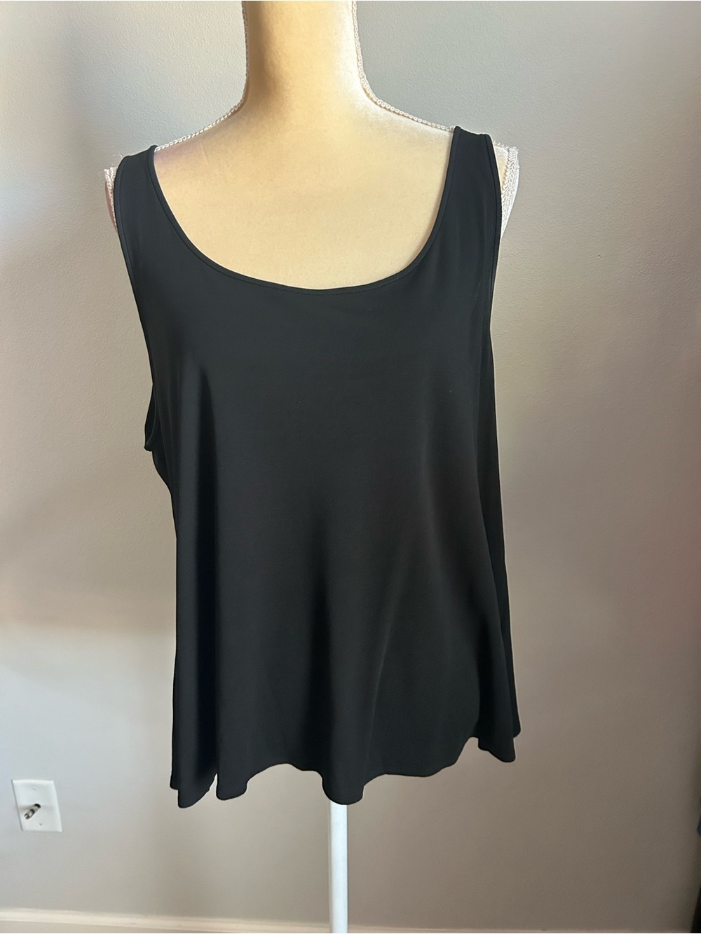 NEW Eileen Fisher Black Scoop Neck Sleeveless 100% Silk Camisole Sz XL